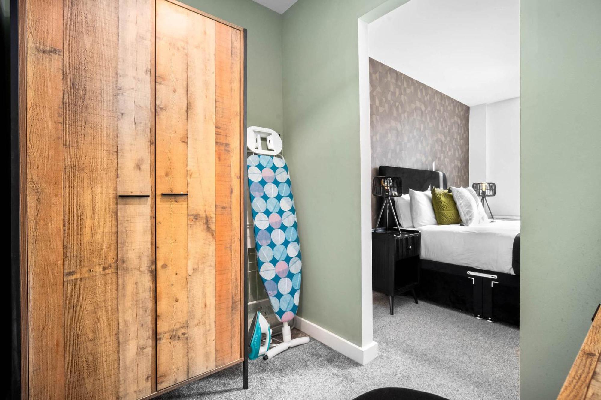 Luxury Apartment - Secure Parking - Gated Development - Near Jq & Birmingham City Centre 6Sh Ngoại thất bức ảnh